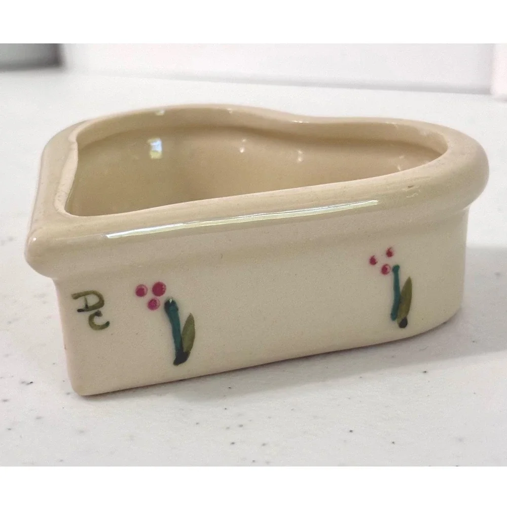 Hartstone Pottery Heart Shaped Ramekin Trinket Dish Sprig Berry Hand Painted USA